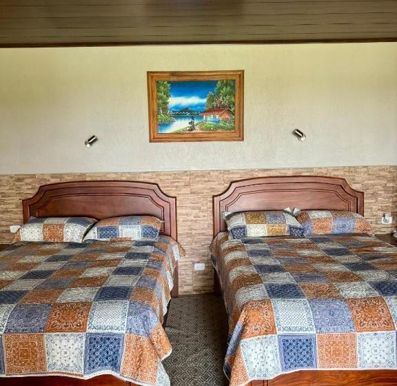 مبيت وإفطار Almore