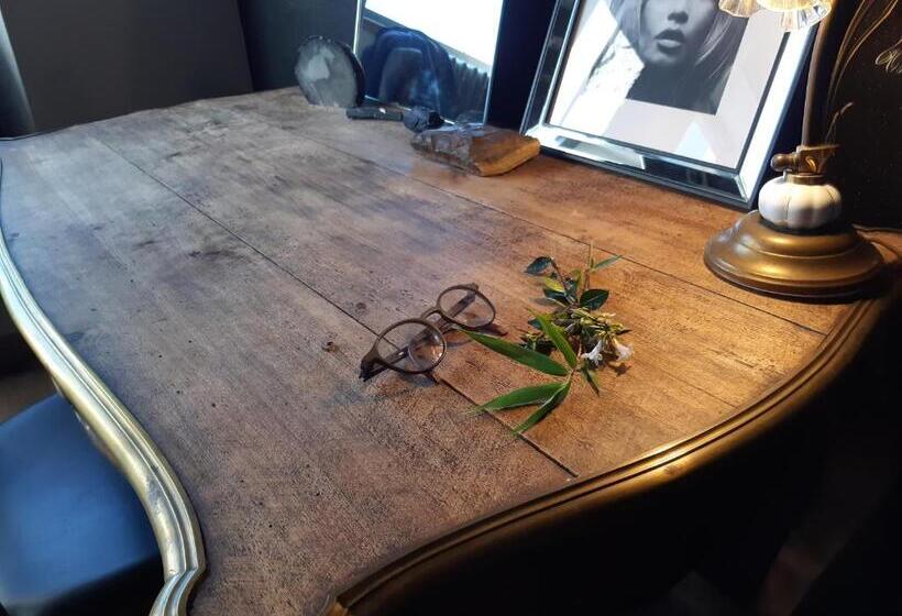 مبيت وإفطار Manoir Saint Pardoux 63680