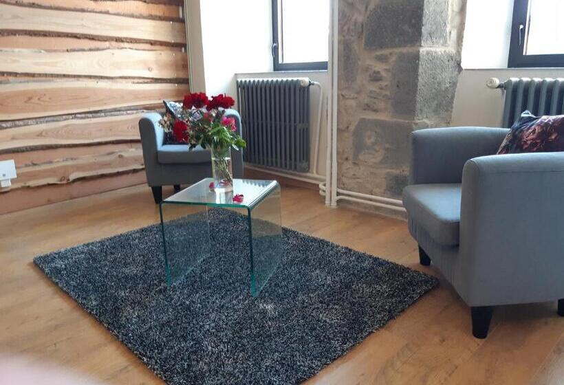 مبيت وإفطار Manoir Saint Pardoux 63680