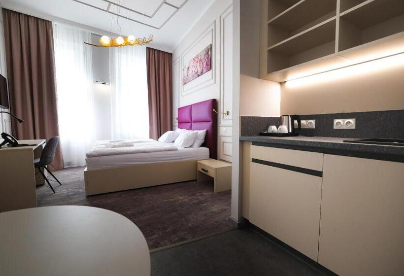 Boutique Hotel Ambiente +