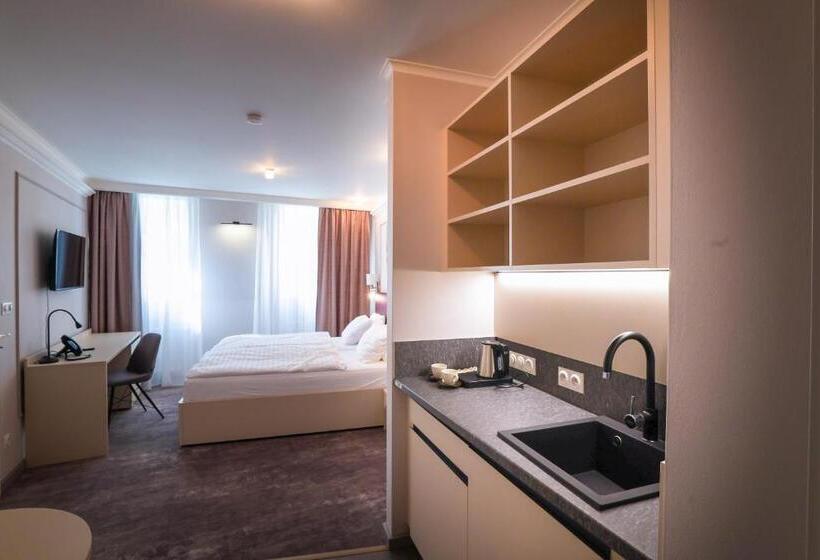 Boutique Hotel Ambiente +