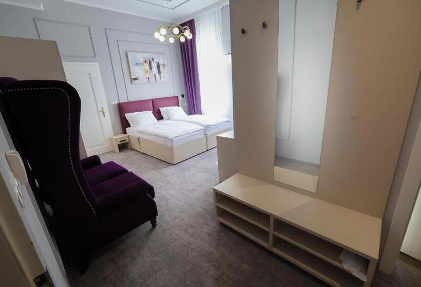 Boutique Hotel Ambiente +