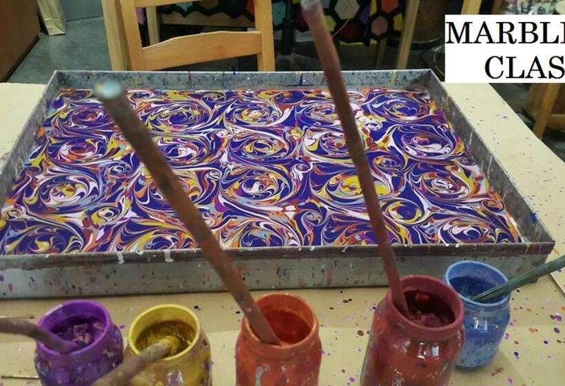 Eroz Hostel Old City