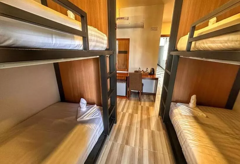 ホテル Hostel By Monsoon Riverside