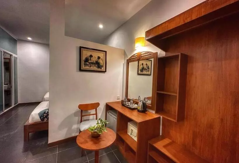 ホテル Hostel By Monsoon Riverside