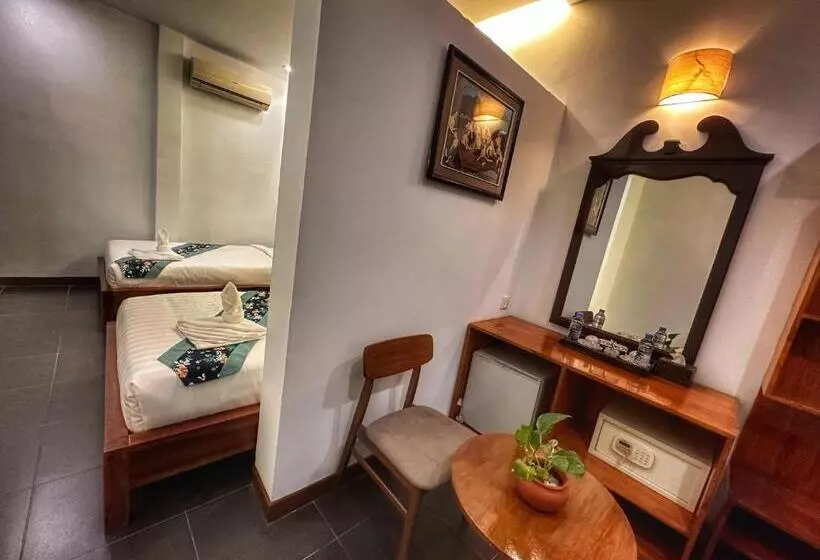 ホテル Hostel By Monsoon Riverside