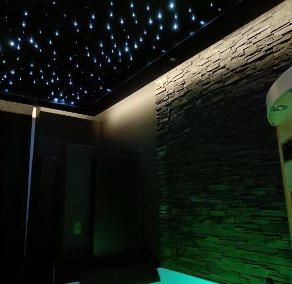 Отель La Chambre Delta