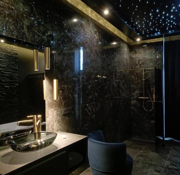 Отель La Chambre Delta