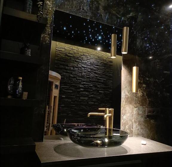 Отель La Chambre Delta