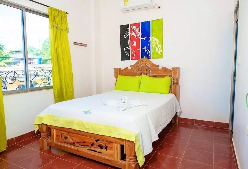 Hotelli Puertas Del Norte