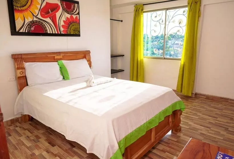 Hotelli Puertas Del Norte