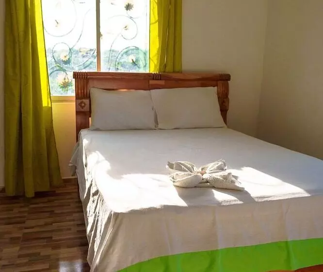 Hotelli Puertas Del Norte