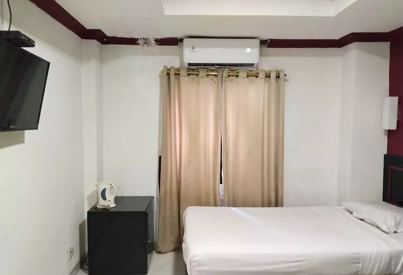 Metro Hotel Bekasi Powered By Cocotel