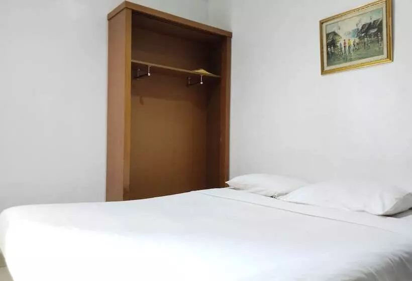 Metro Hotel Bekasi Powered By Cocotel