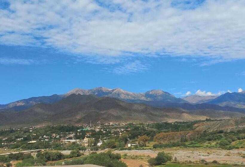 بنسيون Casa De Familia