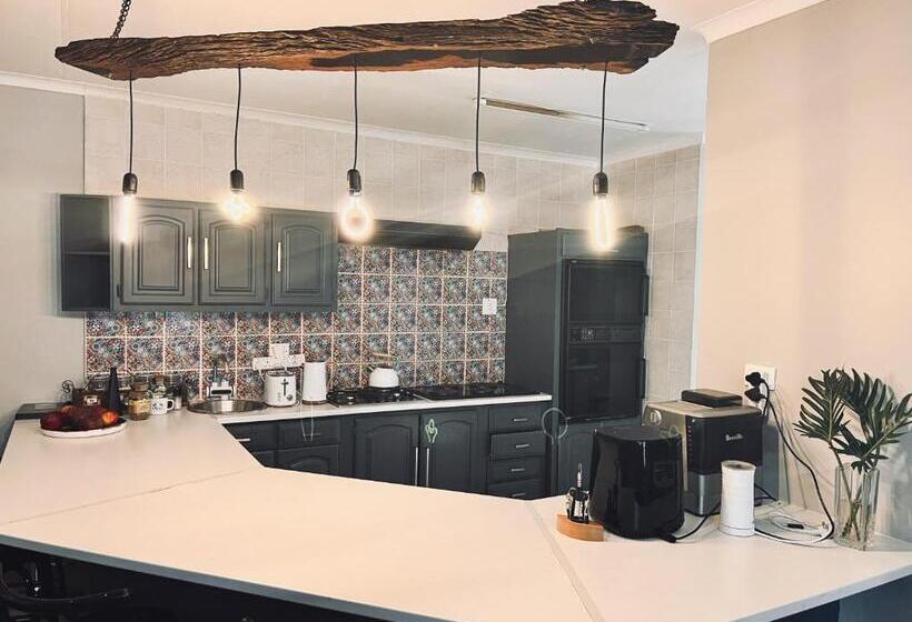 Pension Elizabeth The 7th