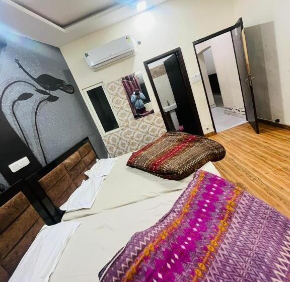 פנסיון Shri Ganpati Guest House