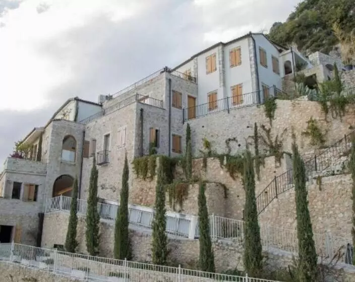 استراحتگاه Zoe Hora