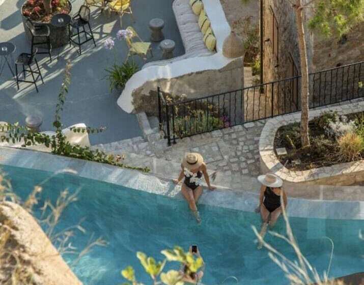 استراحتگاه Zoe Hora