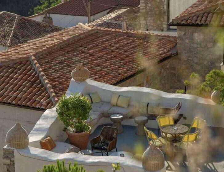 استراحتگاه Zoe Hora