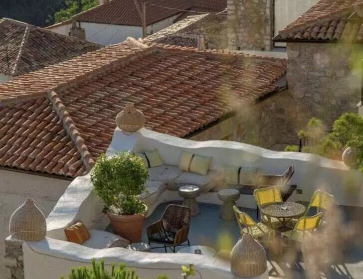 استراحتگاه Zoe Hora