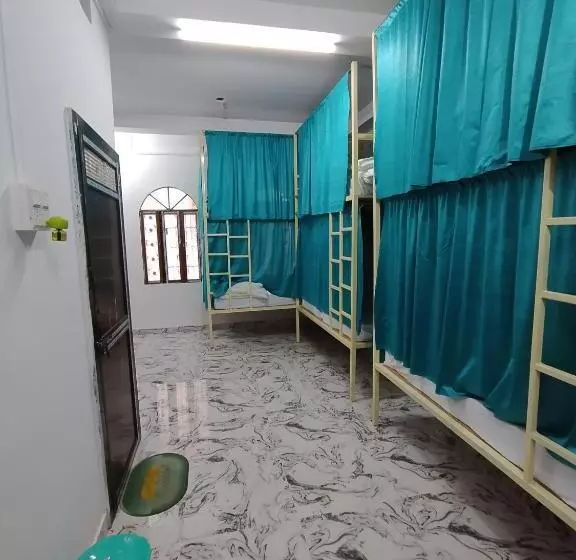 Retkeilymaja Ganga Putra Inn