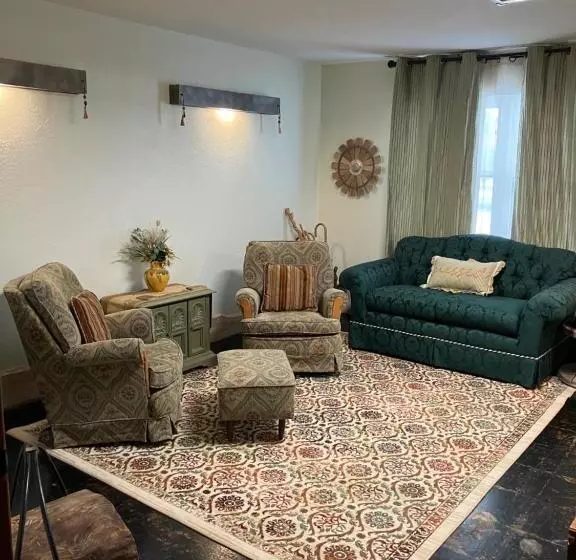 Retkeilymaja Prairie Rose Inn