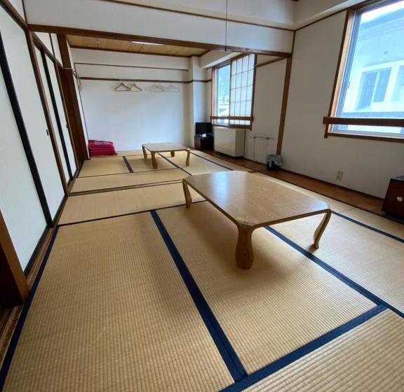 Hotell ロッヂ スガノ