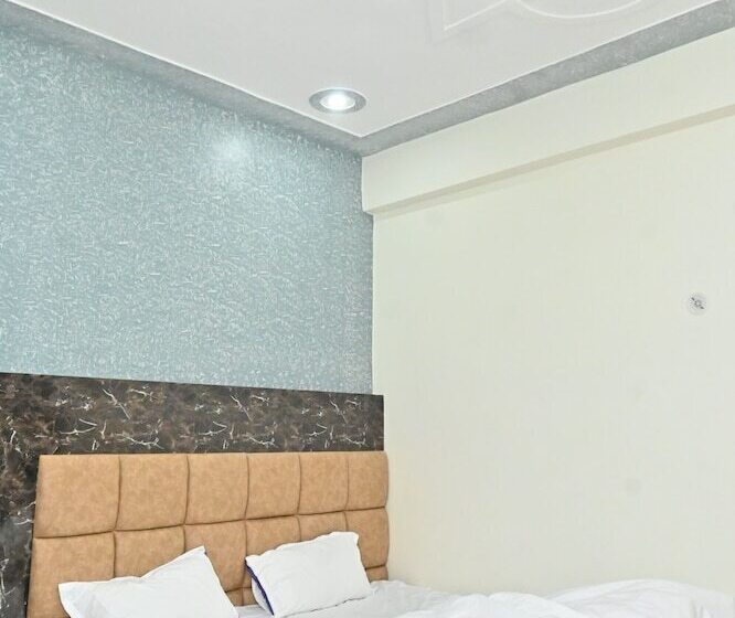 Hotelli Goroomgo Jsb Palace Varanasi