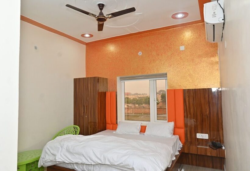 Hotelli Goroomgo Jsb Palace Varanasi