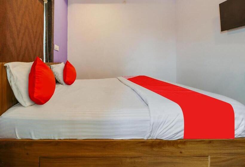 בית מלון כפרי Oyo Flagship Bablu Grand In