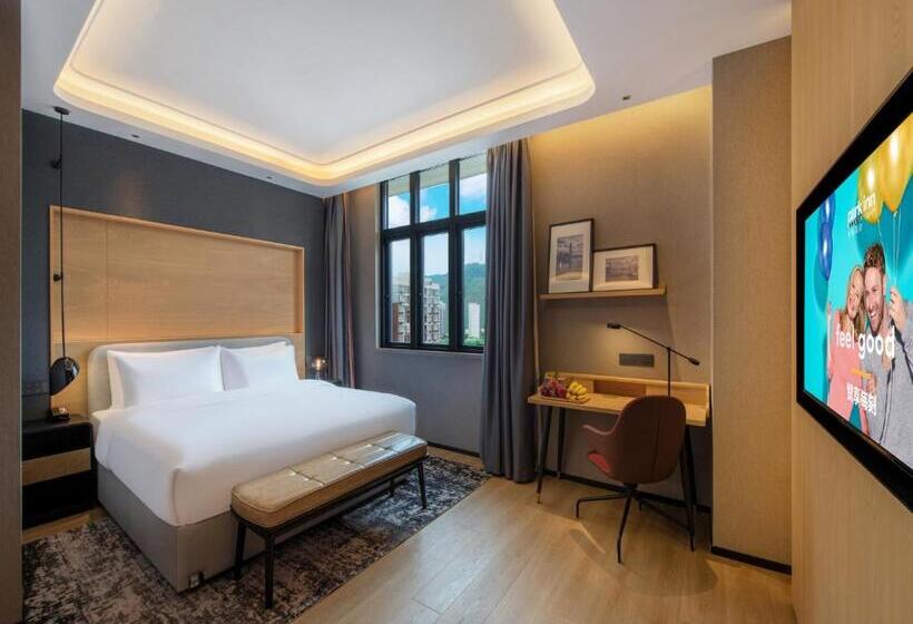 Отель Park Inn By Radisson Zhuhai Gaolan Port
