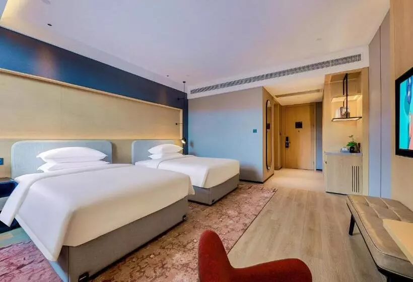 هتل Park Inn By Radisson Zhuhai Gaolan Port