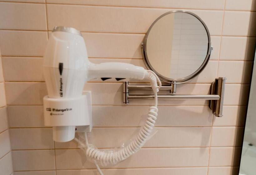 هتل Pierre & Vacances La Merceria