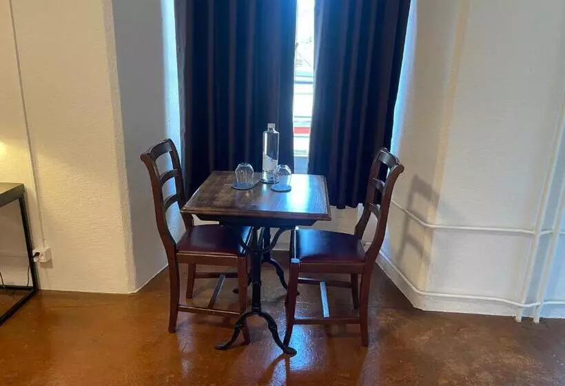 Hotelli Swiss Bellevue Aathal