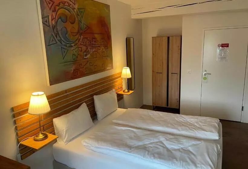 Hotelli Swiss Bellevue Aathal