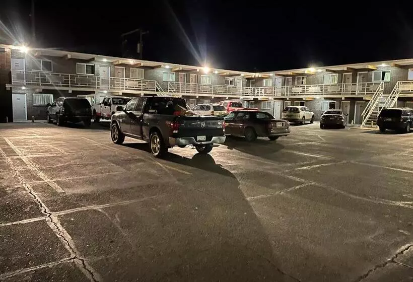 ホテル Tomahawk Motor Lodge