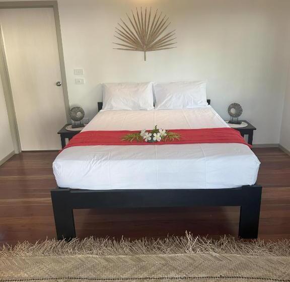 Mai Sunset Island Resort