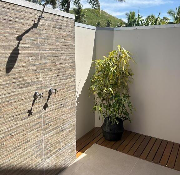 Mai Sunset Island Resort