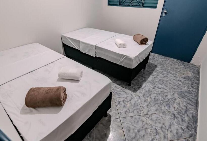 膳宿费 Pousada Roosevelt Quarto 03   Pousada Central Prox Rodoviaria E Dist Industrial