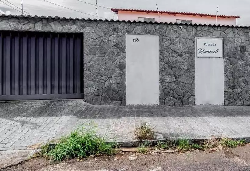 ペンション Pousada Roosevelt Quarto 03   Pousada Central Prox Rodoviaria E Dist Industrial