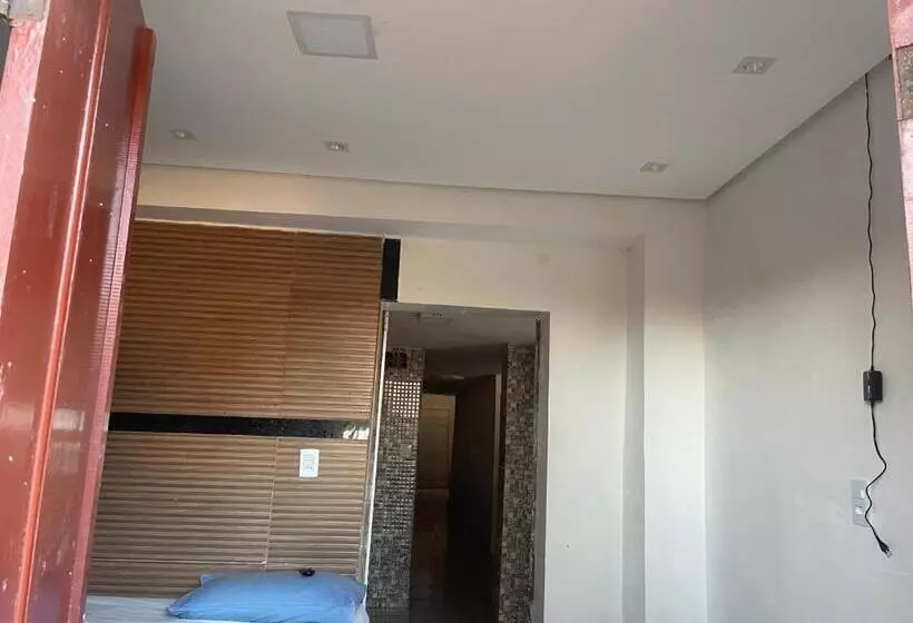 ペンション Espaço Diniz