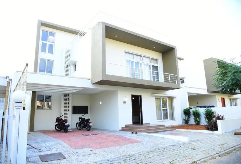 פנסיון Luxurious Private Room