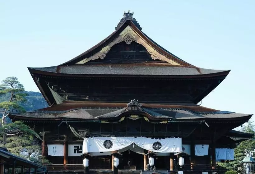 Ryokan 信州善光寺 薬王院