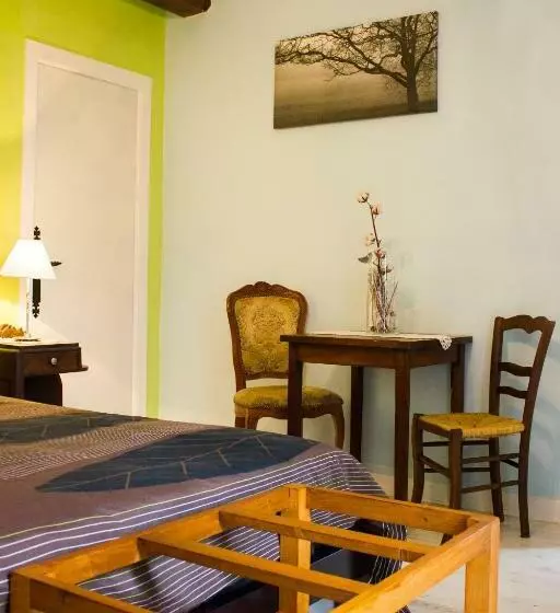 Aamiaismajoitus (B&B) Aux Ronzières