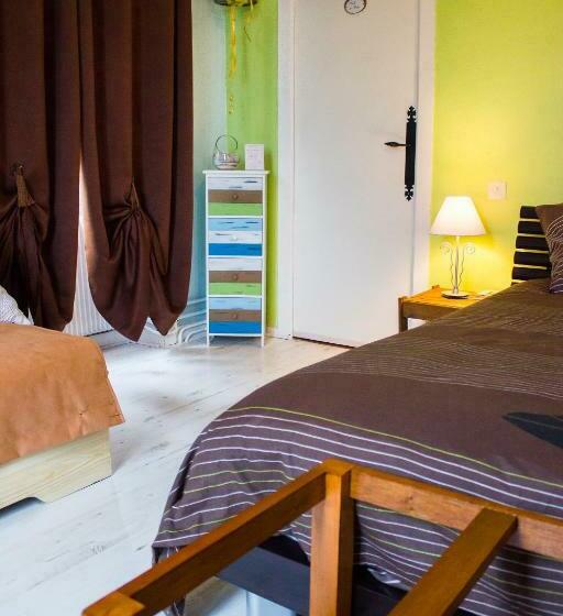 Bed and Breakfast Aux Ronzières