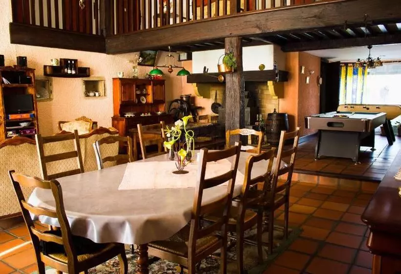 Aamiaismajoitus (B&B) Aux Ronzières