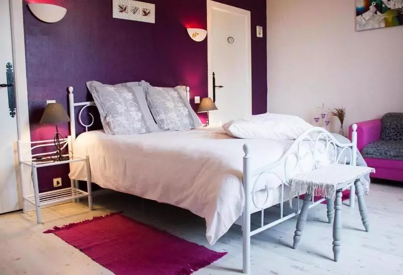 Aamiaismajoitus (B&B) Aux Ronzières