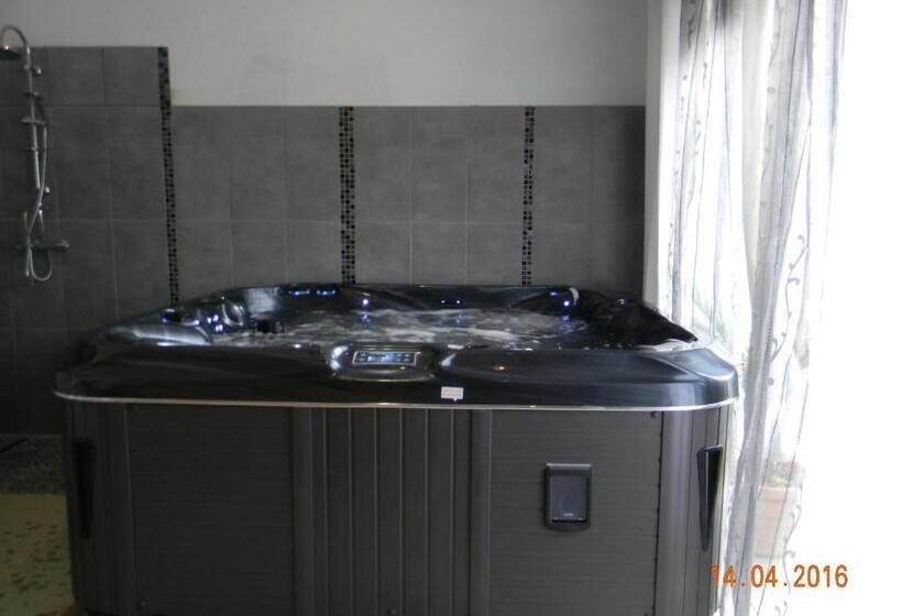 Bed and Breakfast La Ferme Pateli