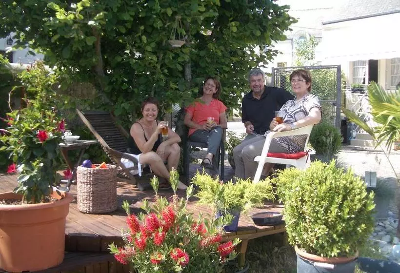 ベッドアンドブレックファースト La Rocheline